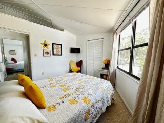 Lakeside Lily Pad - Lake Placid - 4