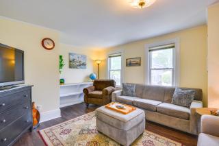 Walk to St Lawrence River Clayton Apt with Porch! - Clayton - 7