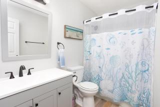 "ONE More Happy Day" 3BR-3BA Beach House w-HotTub, Sleeps 11 - Myrtle Beach - 1