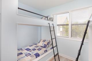 "ONE More Happy Day" 3BR-3BA Beach House w-HotTub, Sleeps 11 - Myrtle Beach - 2
