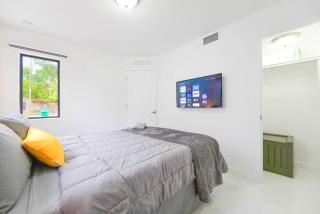 Prime Location Duplex for a Relaxing Stay - 8