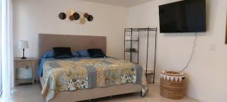 Super Room 5 minutes from PBI Airport - West Palm Beach - 8