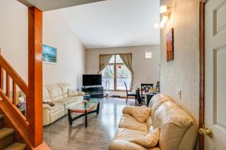 Apt within Townhome Albany Estate with Yard Access - Slingerlands - 8