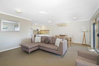 South Pacific Apartments - Port Macquarie - 1