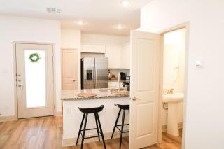 New Home by Lackland & Seaworld - San Antonio - 3