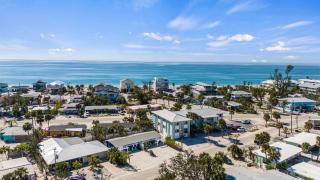 1 Bed Cottage Walk to Beach, Bikes, Kayaks, Beach Gear, Fishing - Englewood - 4