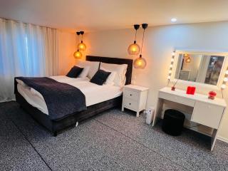House - 8