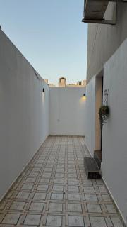 Apartment room and hall private entrance in Al-Malqa neighborhood - Quai - 2