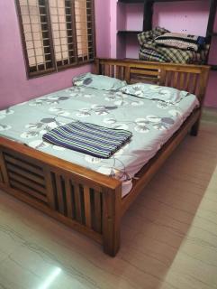 Aadhiran home stay - 0