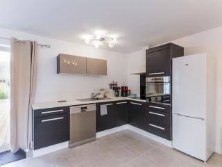 "Charmante Écurie Rénovée, Proche Plages & Centre Ville, Jardin Privatif, Animaux Acceptés" - FR-1-306-1216 - 4