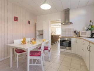 Gîte familial avec parc, jeux pour enfants et vélos, proche du Lac de Grand Lieu - FR-1-306-1040 - 7