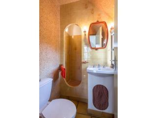 Chaumière Typique en Brière avec Cheminée, WiFi, et Terrasse - Idéal Familles - FR-1-306-1131 - 2