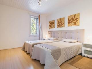 Gîte Contemporain avec Jardin et Parking à La Chapelle-sur-Erdre - FR-1-306-1309 - La Chapelle-sur-Erdre - 3
