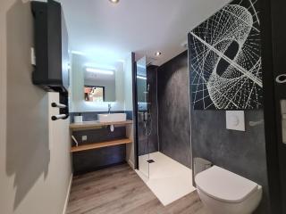 Charmant studio rénové avec mezzanine, cour privative et parking à Rochetrejoux - FR-1-426-479 - - 6
