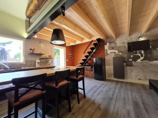 Charmant studio rénové avec mezzanine, cour privative et parking à Rochetrejoux - FR-1-426-479 - - 3