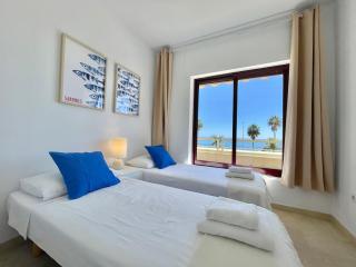 Luxury, Frontline Burriana Beach, Nerja - Nerja - 5