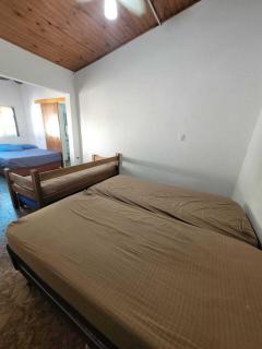 Casa c pisc, churrasq, pet friendly a 200m do mar - Itanhaém - 9