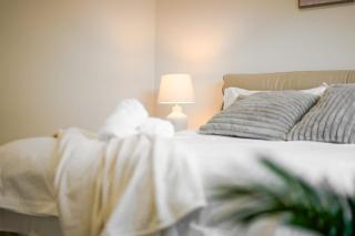 Stylish & Perfect for Relaxation - Melton South - 5