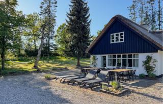 7 Bedroom Awesome Home In Ørum Djurs - - 9