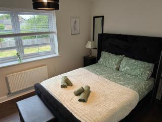 Walk to Liverpool Airport - Luxury Stay with EV Charge - Fast WiFi - Liverpool - 7