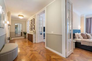 Elegant 3BR Flat Steps from Romanian Athenaeum - Bucareste - 5