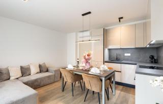 Beautiful Apartment In Split With Wifi - 2