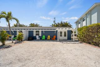 1 Bed Cottage Walk to Beach, Bikes, Kayaks, Beach Gear, Fishing - Englewood - 0