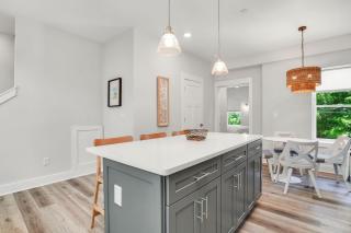 Virginia Lee - Brand new condo in downtown Cape Charles! - Cape Charles - 1