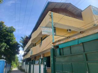 Livio's loading house - Puerto Galera - 7