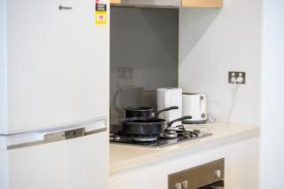 Liverpool 3Br Apt near Train Shop Hospital 8ppl - Liverpool - 5