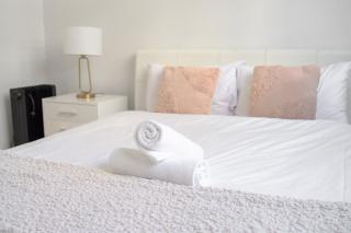 Liverpool 3Br Apt near Train Shop Hospital 8ppl - Liverpool - 1