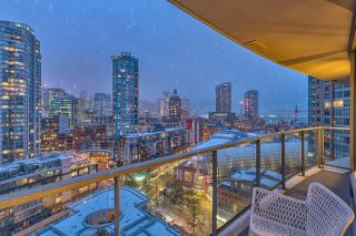 Modern 2BR 2BA Condo in Heart of Vancouver - Vancouver - 9