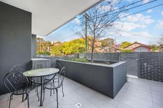 Comfy 3 bed near DFO Sydney Olympic Park - Sydney - 9