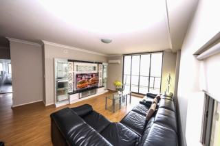 Spacious 3 bedroom apt lift access near Parramatta - Northmead - 0
