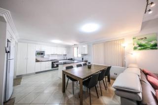 Two Level 3 Bedroom Penthouse in Sydney Liverpool - Liverpool - 8