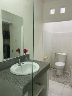 Cozy room Kuta - 1 minute to the beach by Micky Studio R - 6