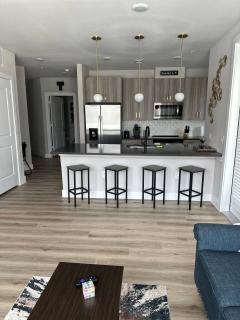 Texas: Rustic-Chic Resort-Style Apt w/ Pool - Austin - 5