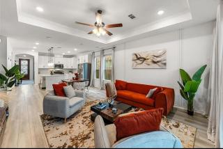 Bright & stylish Stay - Katy - 0