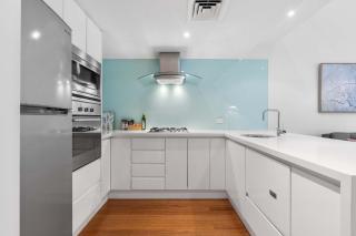 Loft-Style Waterfront Apartment - Sídney - 4
