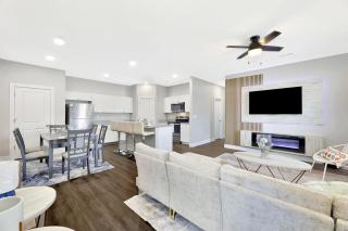 Luxe Haven Properties - - 0