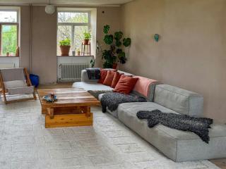 Historic Limestone School By Boge Church - 8