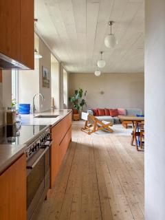 Historic Limestone School By Boge Church - Slite - 6