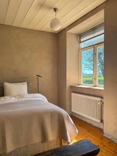 Historic Limestone School By Boge Church - Slite - 1