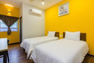 Newly 5BR Cottage House Retreats (Free Parking) - 4