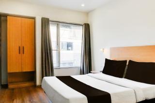 Super Townhouse MG Road Pune - Poona - 9