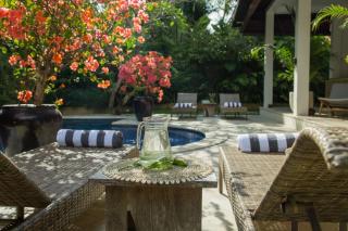 Villa Delapan Seminyak - 4