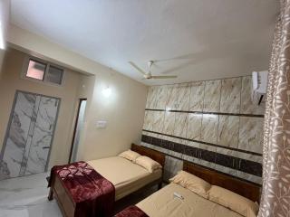 V S Homes - Jāmb - 3