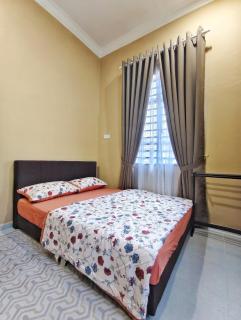 Narasya Homestay Wakaf Tengah Batu Rakit Private Pool - 3