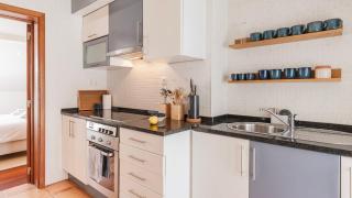 Authentic Lisbon Living with a View by LovelyStay - Lisbon - 9