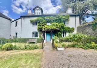 Castell Madoc Cottages - Lower Chapel - 0
